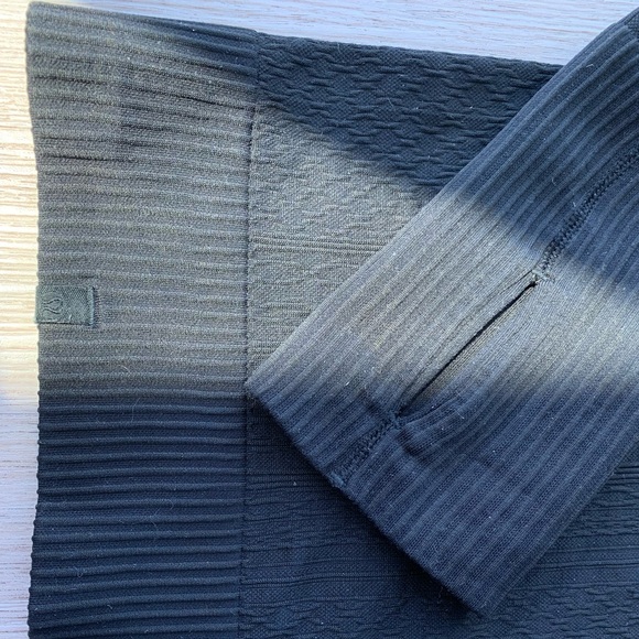 Lululemon Long Sleeve. - Picture 3 of 3